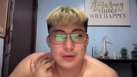 Snapshot of ur_jayqutee chatting on May 7, 2026, 6:57 pm Ur jayqutee online show from May 7, 2026, 6:57 pm