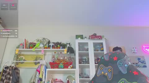 Olivia Kaufman online show from July 28, 2026, 4:39 pm
