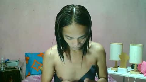 ur_sexybabe_ehra online show from November 3, 2025, 8:54 pm