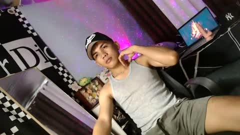 ur_shan21 online show from July 4, 2026, 7:20 pm