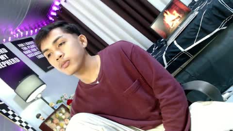 ur_shan21 online show from August 4, 2026, 7:38 pm