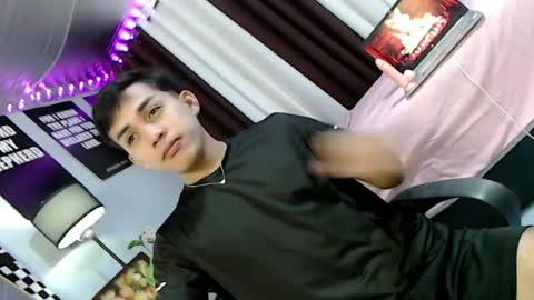 ur_shan21 online show from August 6, 2026, 6:43 pm