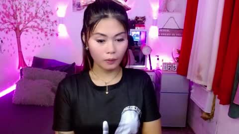 HelloIm  Girly online show from July 24, 2026, 11:36 pm