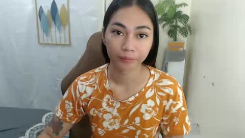 urasian_erica online show from June 14, 2026, 2:09 am