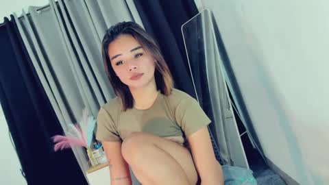 Snapshot of urasian_france69 chatting on January 24, 2025, 12:42 am FRANCINE cum with me in pvt or pwrd online show from January 24, 2025, 12:42 am