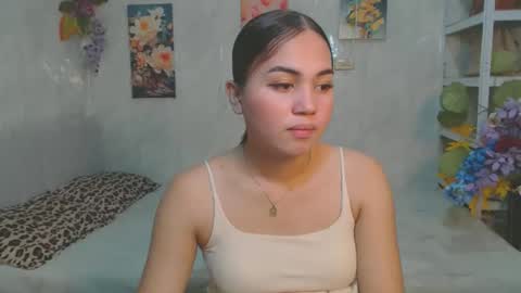 urasian_kat online show from May 15, 2026, 4:52 am