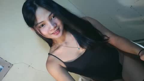 urasian_latinaxxx online show from May 25, 2026, 7:03 am