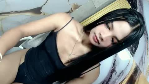urasian_latinaxxx online show from June 16, 2026, 11:07 pm