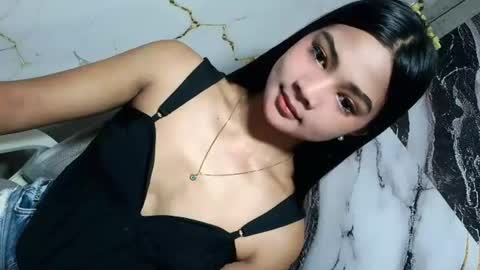 urasian_latinaxxx online show from June 29, 2026, 11:16 pm