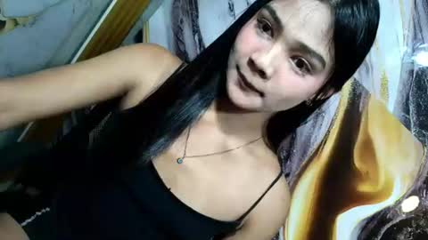 urasian_latinaxxx online show from July 6, 2026, 11:07 pm