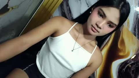urasian_latinaxxx online show from July 7, 2026, 11:20 pm