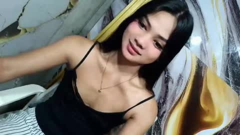 urasian_latinaxxx online show from July 16, 2026, 12:49 am