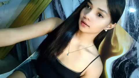 urasian_latinaxxx online show from July 26, 2026, 4:53 am