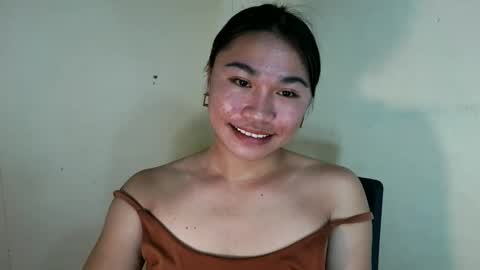 Snapshot of urasian_pinayxxx chatting on May 12, 2026, 7:49 am Alvie online show from May 12, 2026, 7:49 am