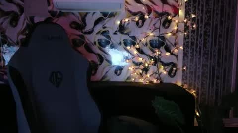 jess online show from March 9, 2026, 2:48 am