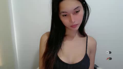 SHIZUKA online show from September 25, 2025, 10:57 pm