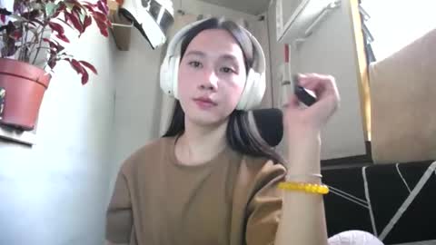 Erika online show from March 7, 2026, 3:03 am