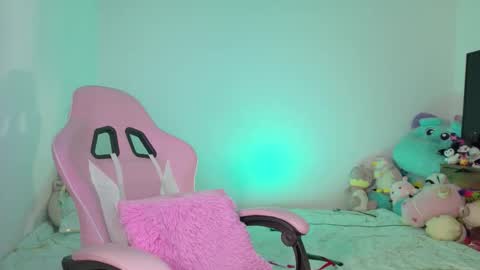 Danielle  online show from February 20, 2026, 10:27 am