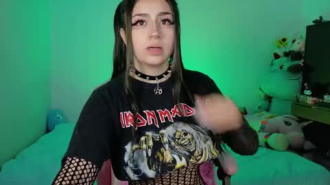 Danielle  online show from May 29, 2026, 10:13 am