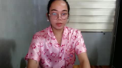 Snapshot of urbabydollx16 chatting on May 17, 2026, 4:32 am urbabydollx16 online show from May 17, 2026, 4:32 am