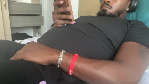 urbandick5 online show from March 19, 2026, 12:31 pm