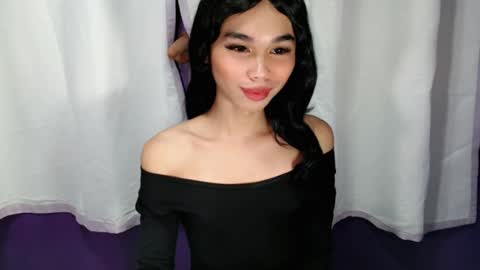 Snapshot of urcumcandymuse_ chatting on July 22, 2026, 11:46 am CALL ME TINE online show from July 22, 2026, 11:46 am