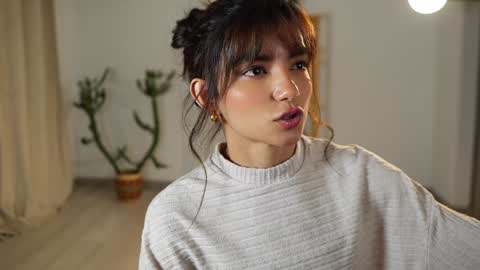 Linda Restrepo online show from January 5, 2025, 11:22 pm