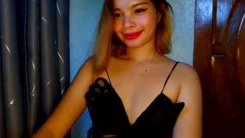 urcutiepiegirl online show from July 26, 2026, 5:04 am