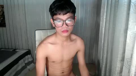 Snapshot of urdreamboy_doms chatting on March 23, 2026, 4:44 pm urdreamboy_doms online show from March 23, 2026, 4:44 pm