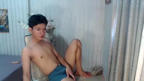 Snapshot of urdreamboy_doms chatting on April 24, 2026, 4:15 am urdreamboy_doms online show from April 24, 2026, 4:15 am
