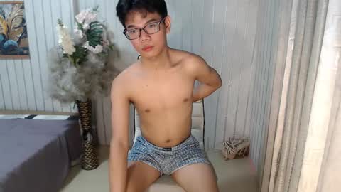 Snapshot of urdreamboy_doms chatting on April 25, 2026, 6:27 pm urdreamboy_doms online show from April 25, 2026, 6:27 pm