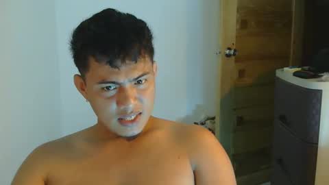 Snapshot of urdreamgroompinoy chatting on February 28, 2025, 6:31 pm Marky online show from February 28, 2025, 6:31 pm