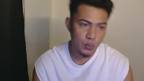 Snapshot of urdreamgroompinoy chatting on March 11, 2025, 4:32 am Marky online show from March 11, 2025, 4:32 am