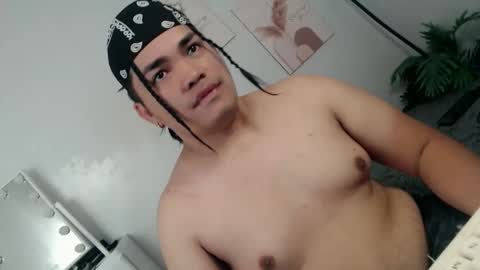 Snapshot of ure_fattytoy143 chatting on April 18, 2026, 10:19 am ure_fattytoy143 online show from April 18, 2026, 10:19 am