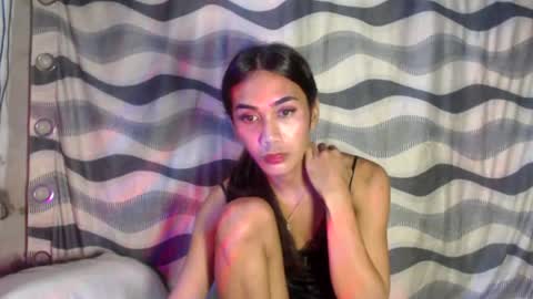 urexoticslimcummer online show from July 25, 2026, 4:04 pm