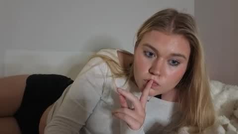 Snapshot of urfavcollegegirl chatting on November 11, 2025, 12:54 am Maryia Kay online show from November 11, 2025, 12:54 am