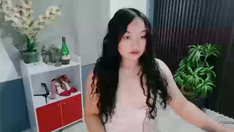 Scarlet online show from December 17, 2025, 1:00 am