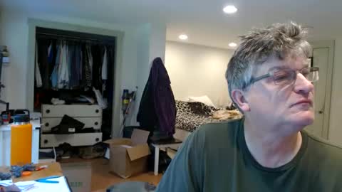 Gregor online show from September 10, 2025, 2:06 pm