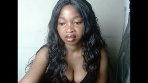 Snapshot of urflirtydoll chatting on February 18, 2025, 11:19 pm urflirtydoll online show from February 18, 2025, 11:19 pm