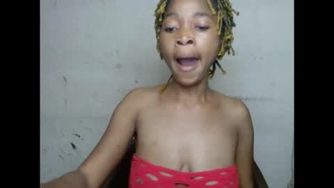 Snapshot of urflirtydoll chatting on September 29, 2025, 8:35 pm urflirtydoll online show from September 29, 2025, 8:35 pm