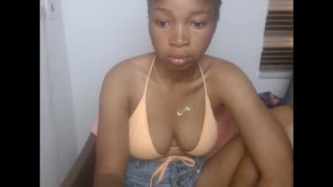 Snapshot of urflirtydoll chatting on October 13, 2025, 3:56 pm urflirtydoll online show from October 13, 2025, 3:56 pm
