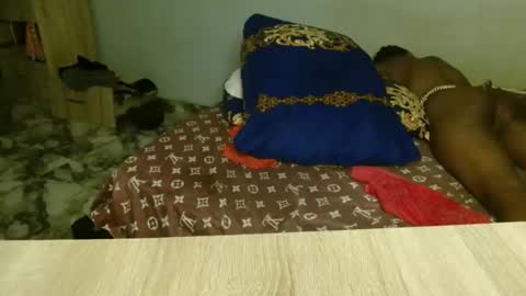 urflirtydoll online show from April 21, 2026, 1:42 am