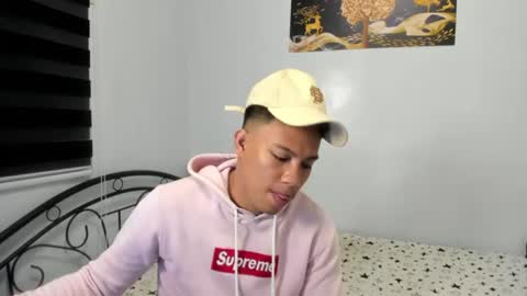 urfucker_vinz online show from July 28, 2026, 1:10 pm