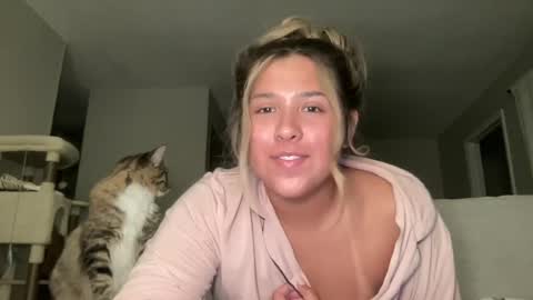 urgirlgracie966 online show from July 17, 2026, 4:41 am