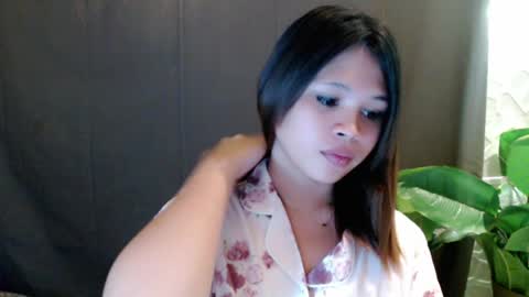 urgoddessawoman_xvx online show from July 28, 2026, 7:04 am