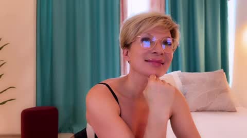Snapshot of urgoddessjenny chatting on July 10, 2026, 11:57 am Jenny online show from July 10, 2026, 11:57 am