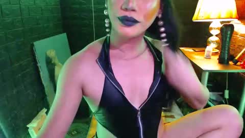 queen norelle online show from October 6, 2025, 9:12 pm