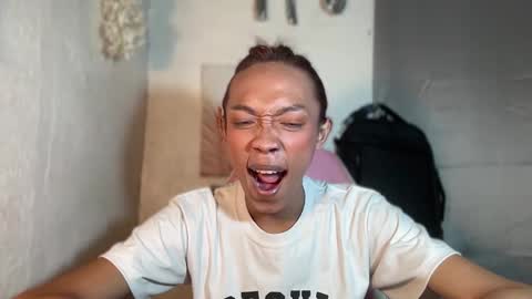 itsjayjay online show from May 31, 2026, 9:49 am