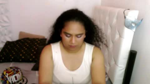 Snapshot of urhotmariahclara chatting on May 17, 2026, 4:36 pm Anna online show from May 17, 2026, 4:36 pm