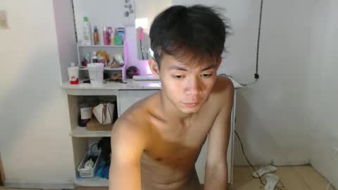 Snapshot of urhotpinoy_izaac chatting on November 12, 2025, 10:09 pm simeon ulok online show from November 12, 2025, 10:09 pm